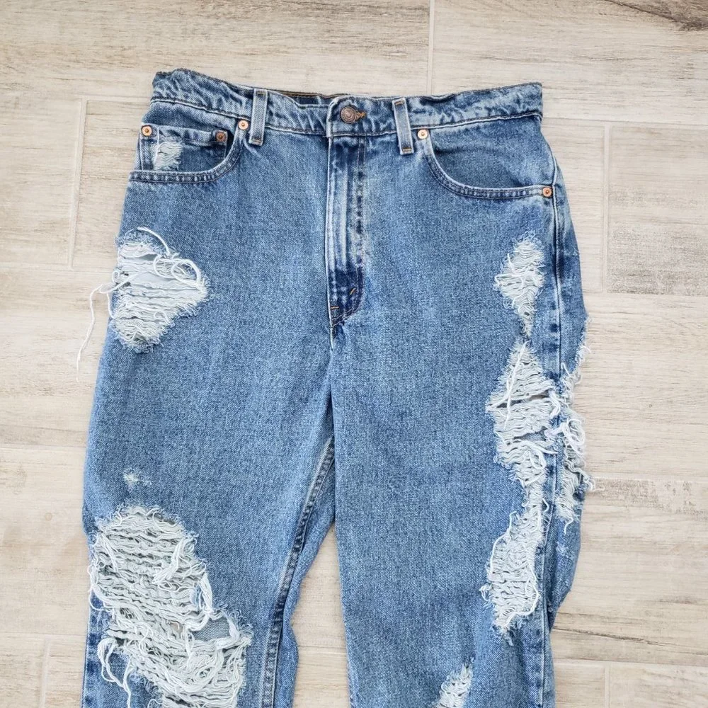 Vintage Levi's 550 Destroyed Fray Covered Relaxed Fit Jeans 34W‎ 32L